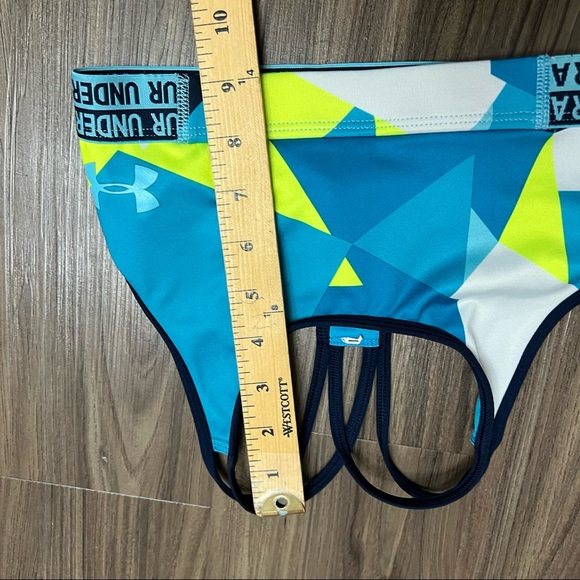 Under armour youth medium sports bra - Picture 8 of 8
